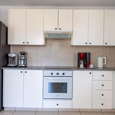 Retreat 2 Bedrooms And 2 Bathrooms With Pools * Tala