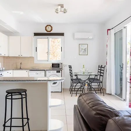 Retreat 2 Bedrooms And 2 Bathrooms With Pools Апартаменты