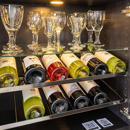 Apartment Retreat 2 Bedrooms And 2 Bathrooms With Pools Tala