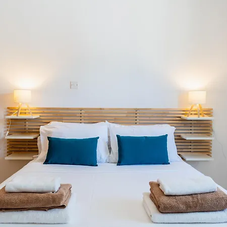 Retreat 2 Bedrooms And 2 Bathrooms With Pools Апартаменты