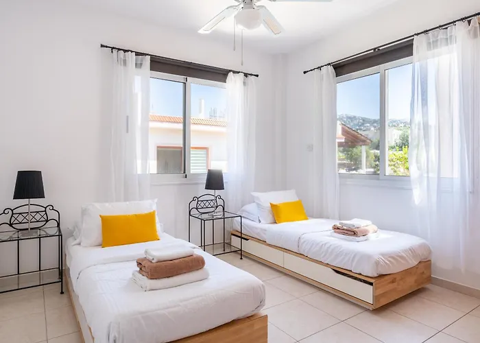 Retreat 2 Bedrooms And 2 Bathrooms With Pools Tala